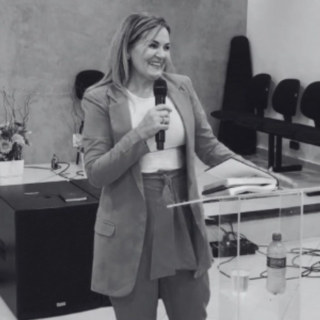 Pra. Hélia